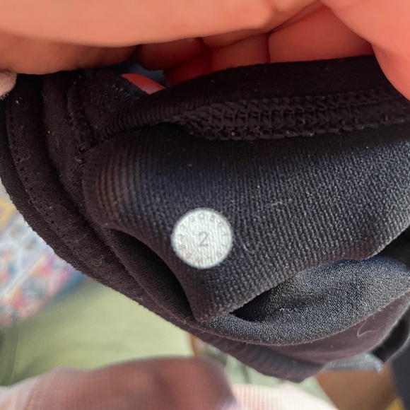 Lululemon Reveal Tight - Picture 5 of 9